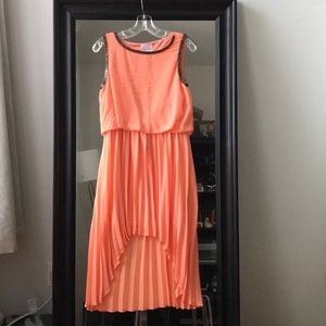 ROMEO & JULIET COUTURE Asymmetric Pleated Dress